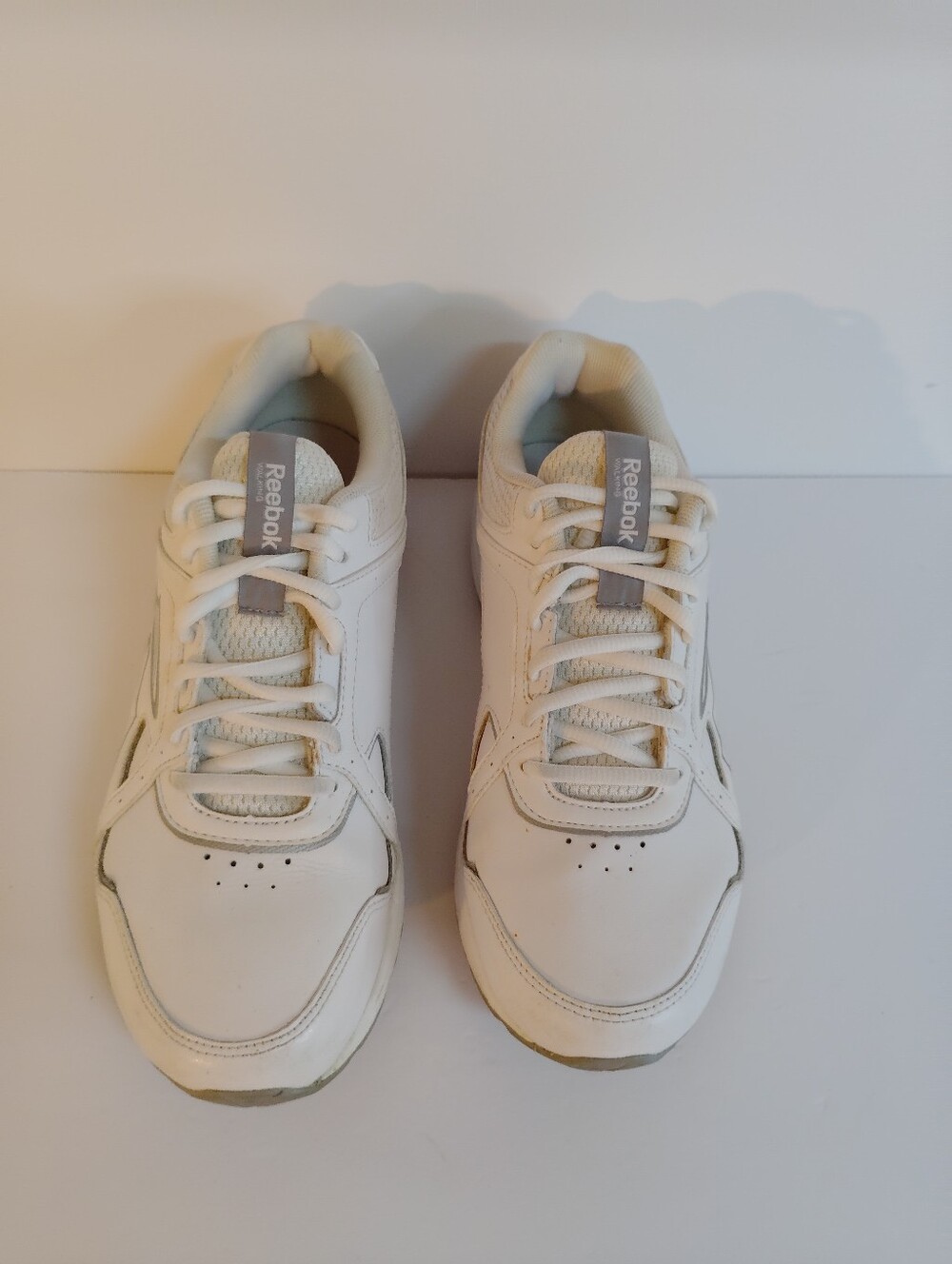 Reebok White Women's Sneakers - Picture 1 of 8